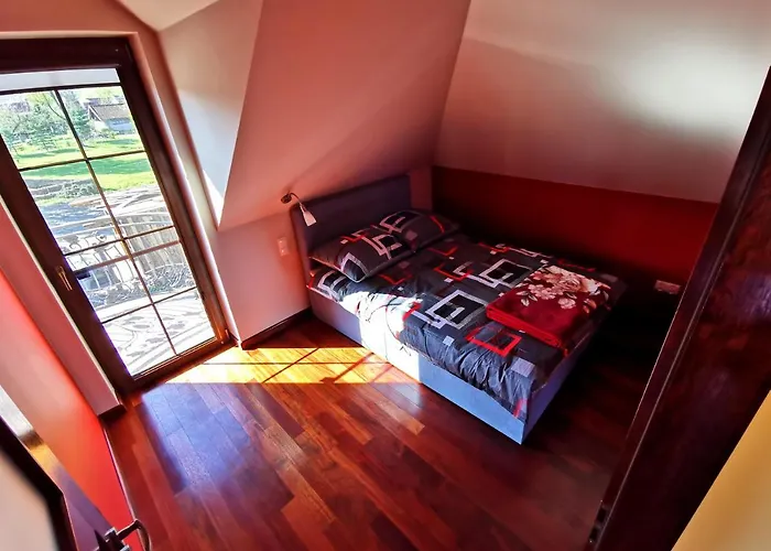 Wypoczynkowy Zielonka -jacuzzi W Sezonie- *