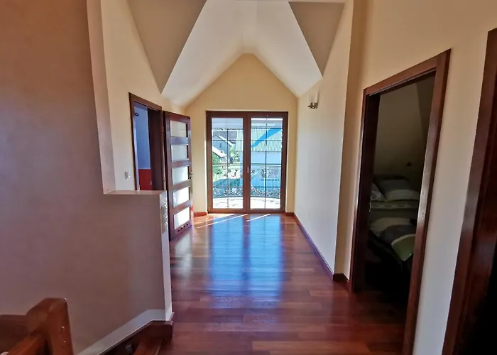 Willa Wypoczynkowy Zielonka -jacuzzi W Sezonie- *